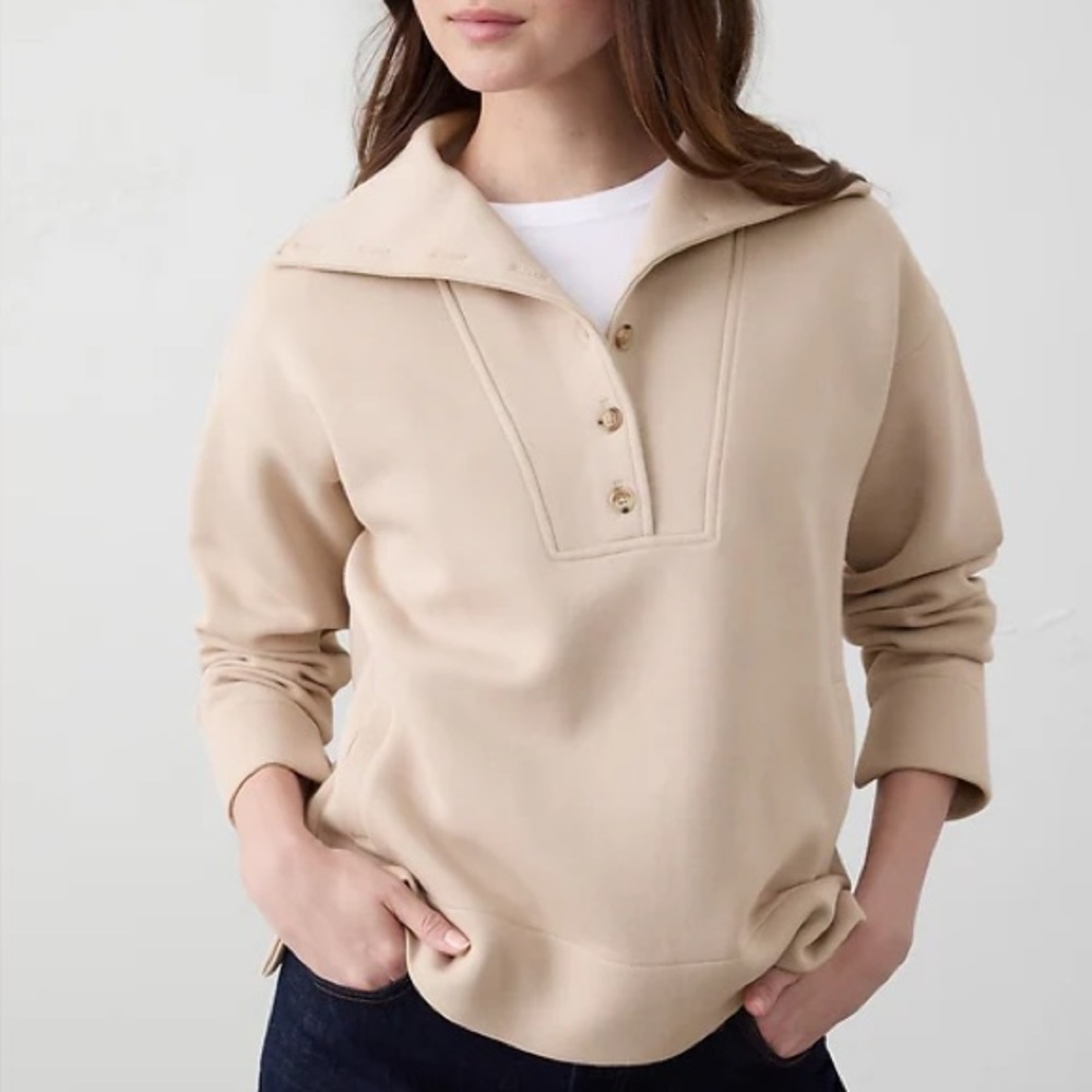 NWOT Banana Republic Weekender Oversized Sweatshirt Tan Button Funnel Neck Sz S